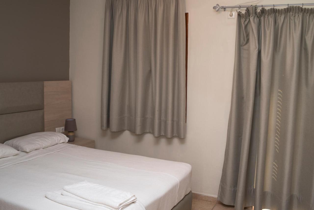 T'Aloni Hotel Chortata ภายนอก รูปภาพ
